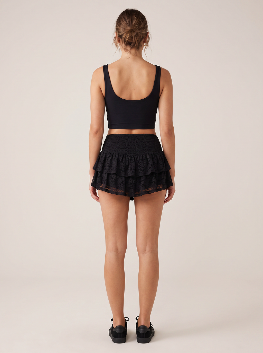 Falda Pantalón de Encaje con Volantes